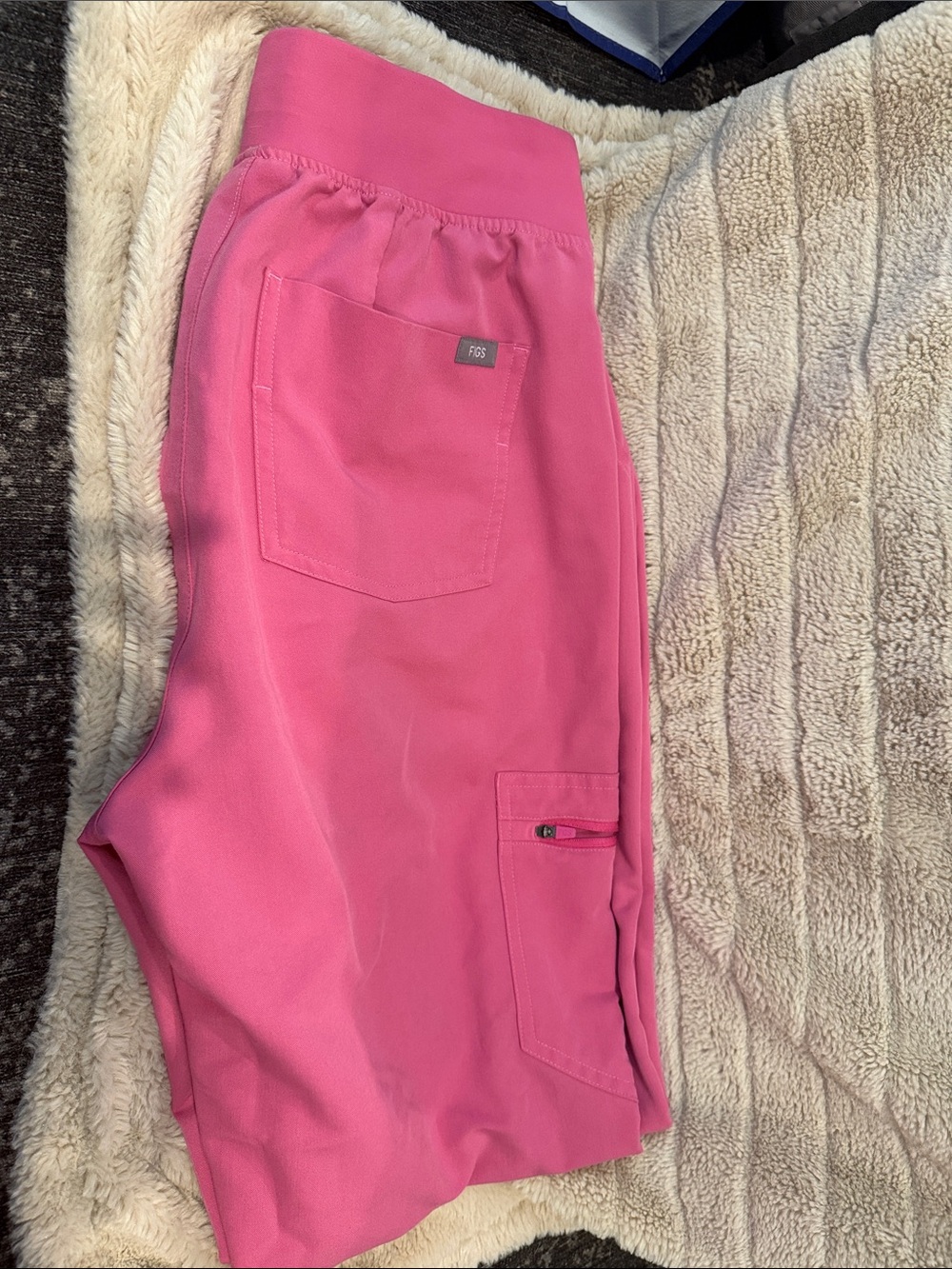 Figs Hot Pink Zamora Scrub Pants size M Tall
